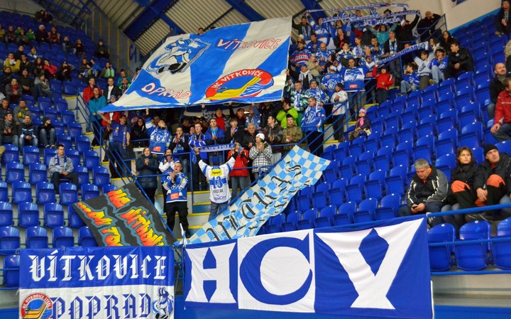Fanúšikovia Popradu a Vítkovíc podporili kamzíkov choreom